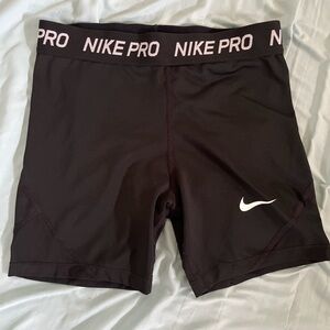 Nike pro shorts size XL pretty snug